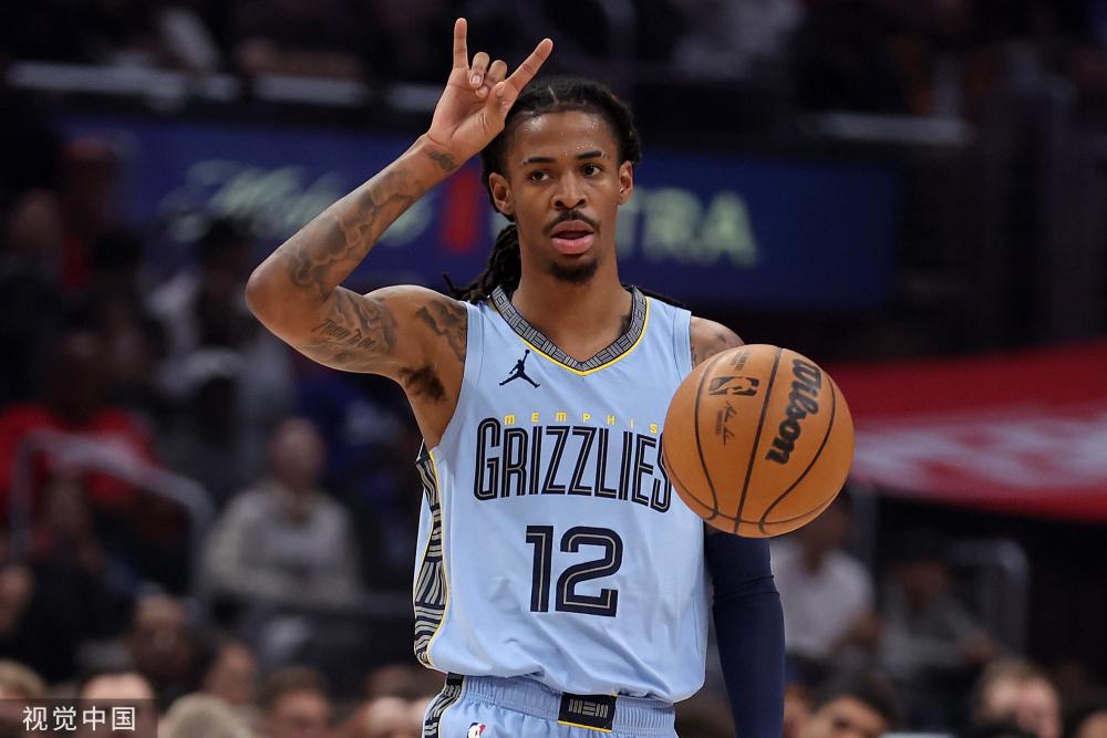 夸张地模仿 夸张地模仿