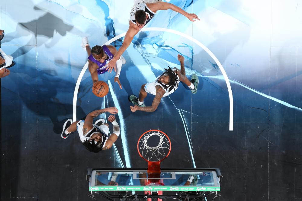 据现场报道 据现场报道