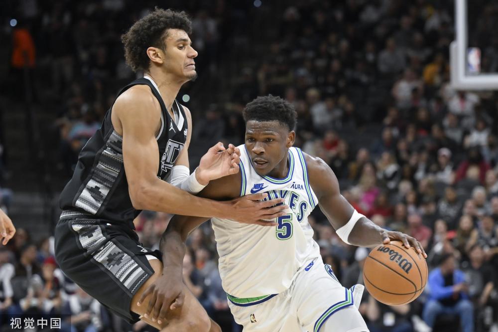 莱昂纳德 莱昂纳德